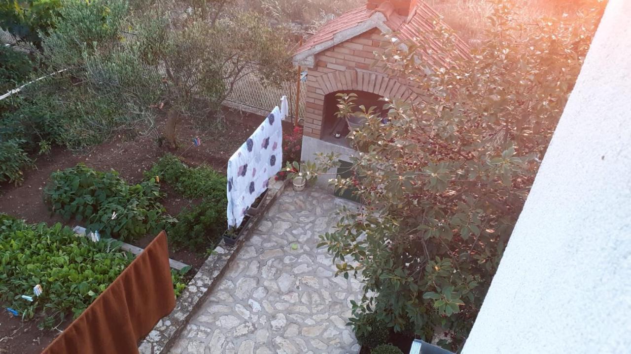 Apartment Viki Lozovac Exterior photo